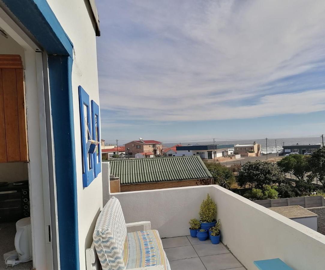 Bokkomblommetjie Lambertʼs Bay Kültér fotó